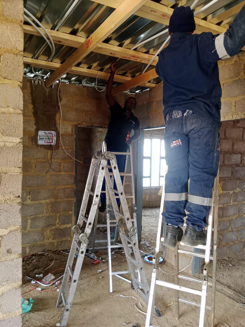 Indoor ladder work for wiring or ceiling installation